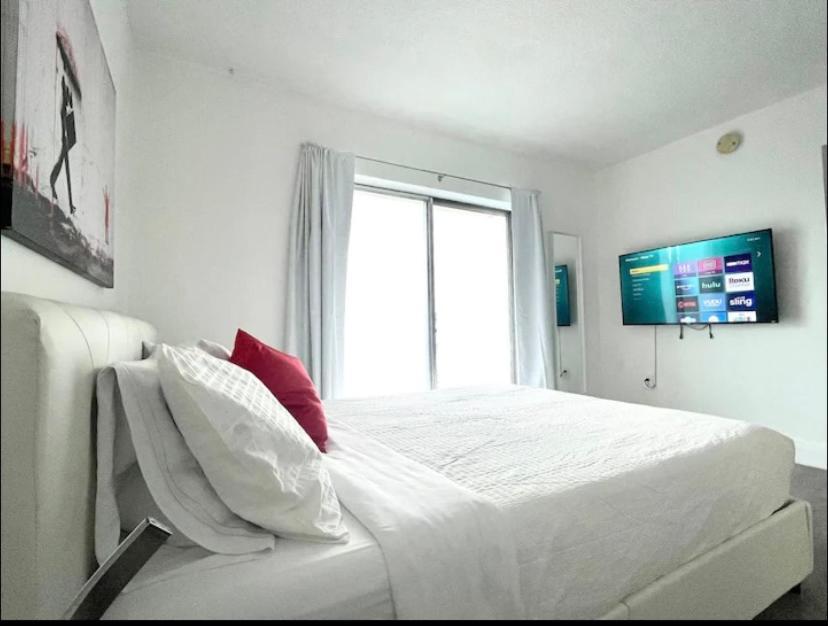 Miami International Airport 1 Apartment Exterior photo